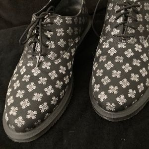 Dr Marten snowflake shoes